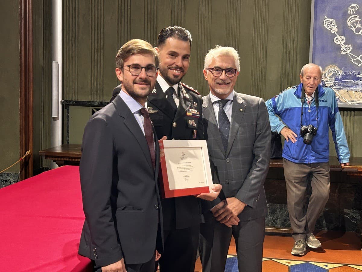 Alba saluta il capitano Santoro: la città e le istituzioni ringraziano il comandante della Compagnia Carabinieri [FOTO]