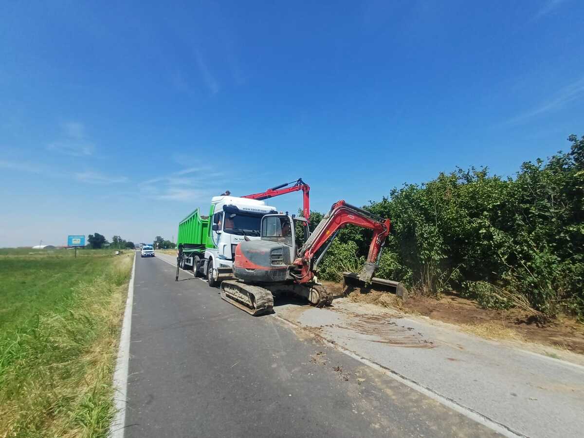 Cherasco, riaperta la Provinciale 661 dopo il recupero di un autoarticolato