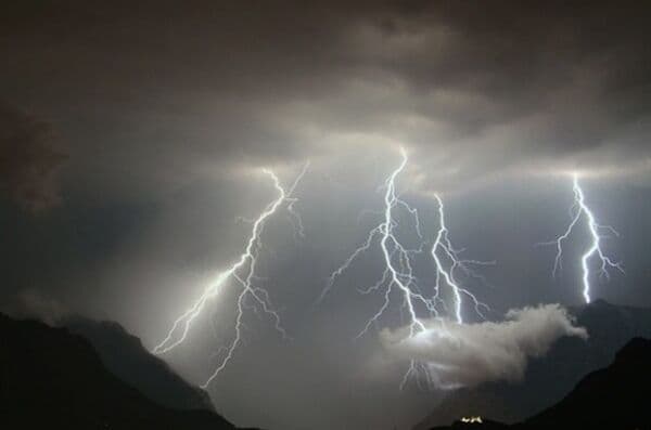 Temporali pomeridiani e deciso peggioramento del tempo mercoledì 1 luglio in Piemonte: caldo in progressiva attenuazione