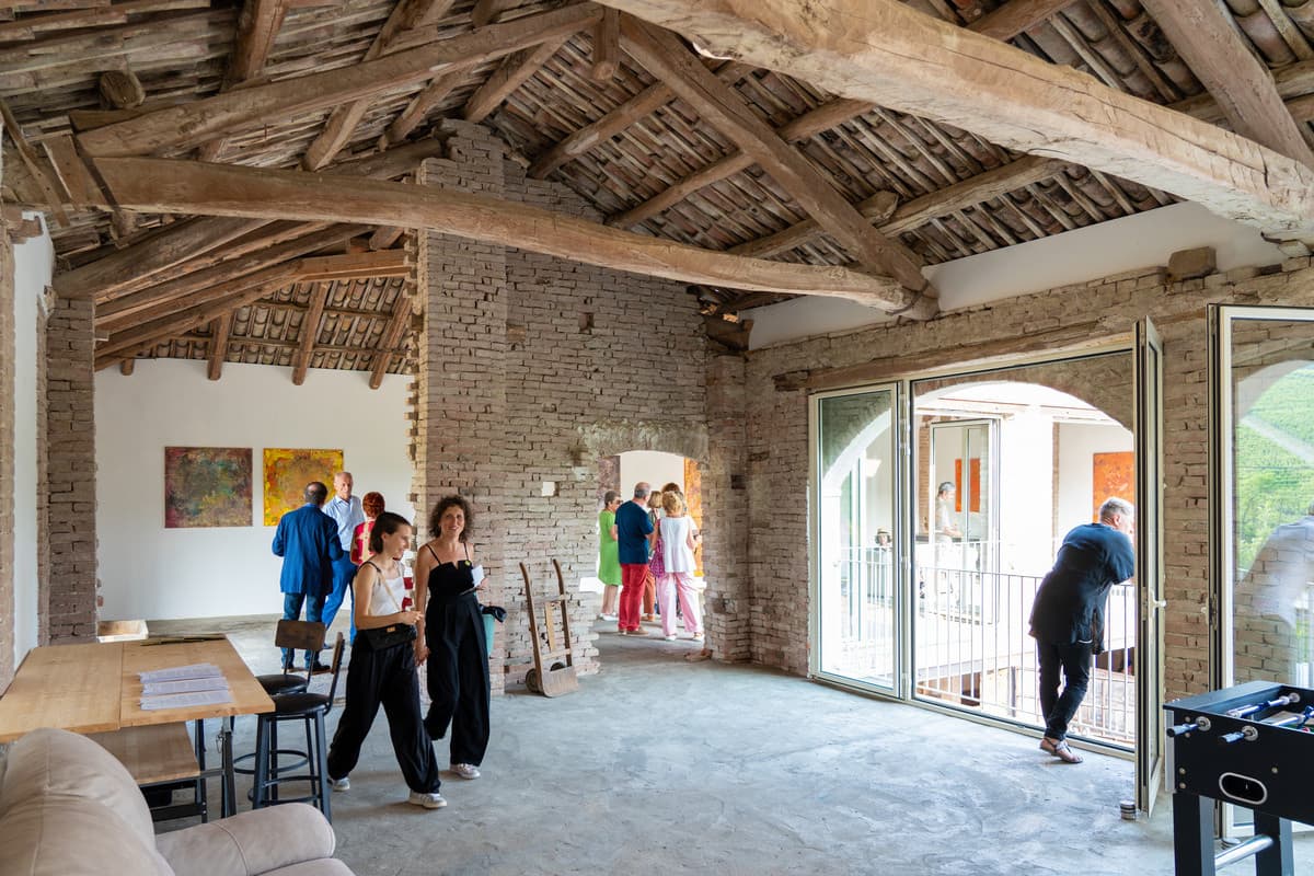 Tra Langhe e Monferrato l'arte contemporanea è diffusa: al via la terza edizione di "La collina sale sempre"
