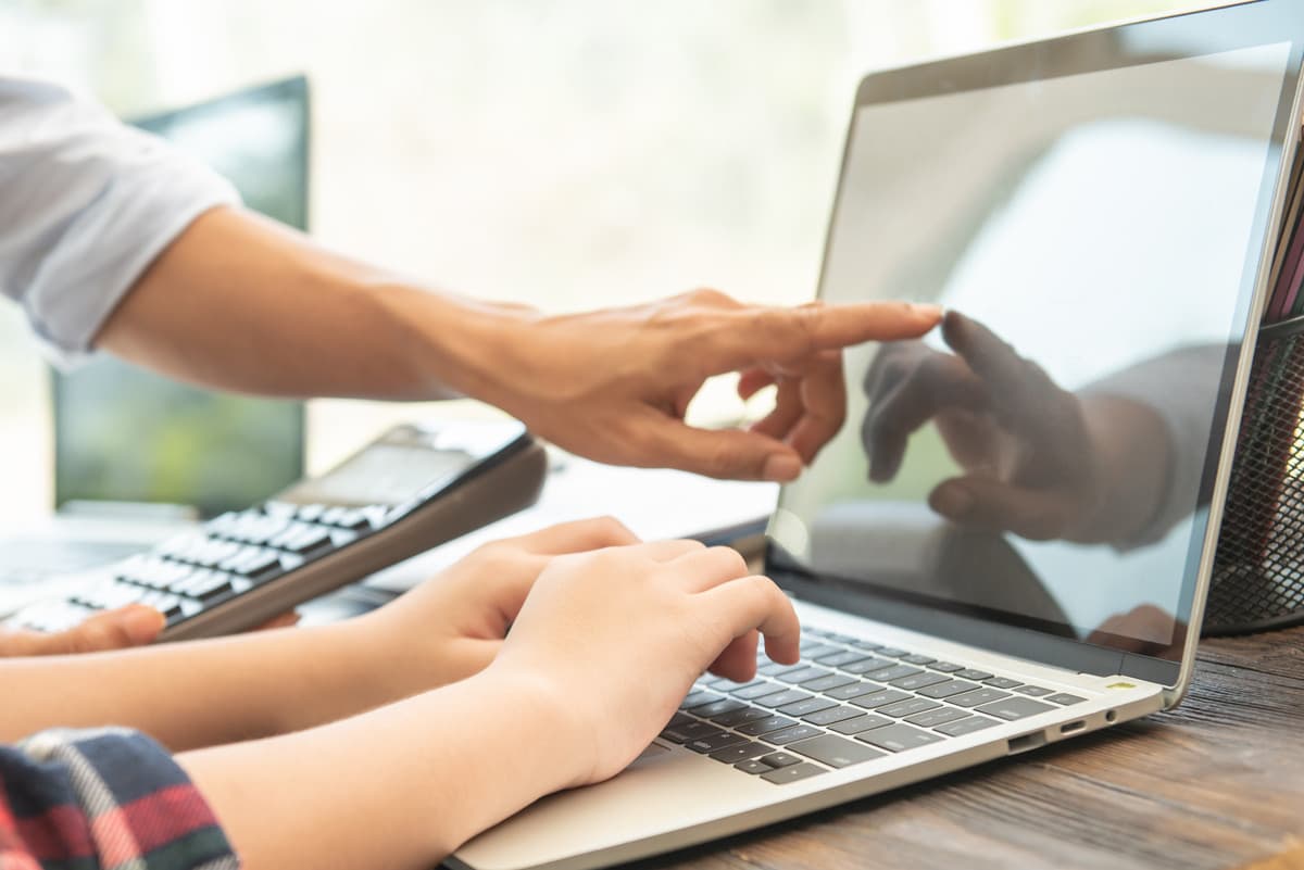 Il digitale non è più un lusso: nelle aree rurali Cebane partono i laboratori per l'inclusione online