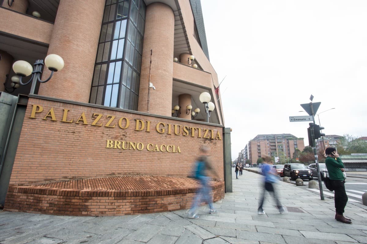 Sentenza storica a Torino: il suicidio da stress lavorativo riconosciuto come infortunio sul lavoro