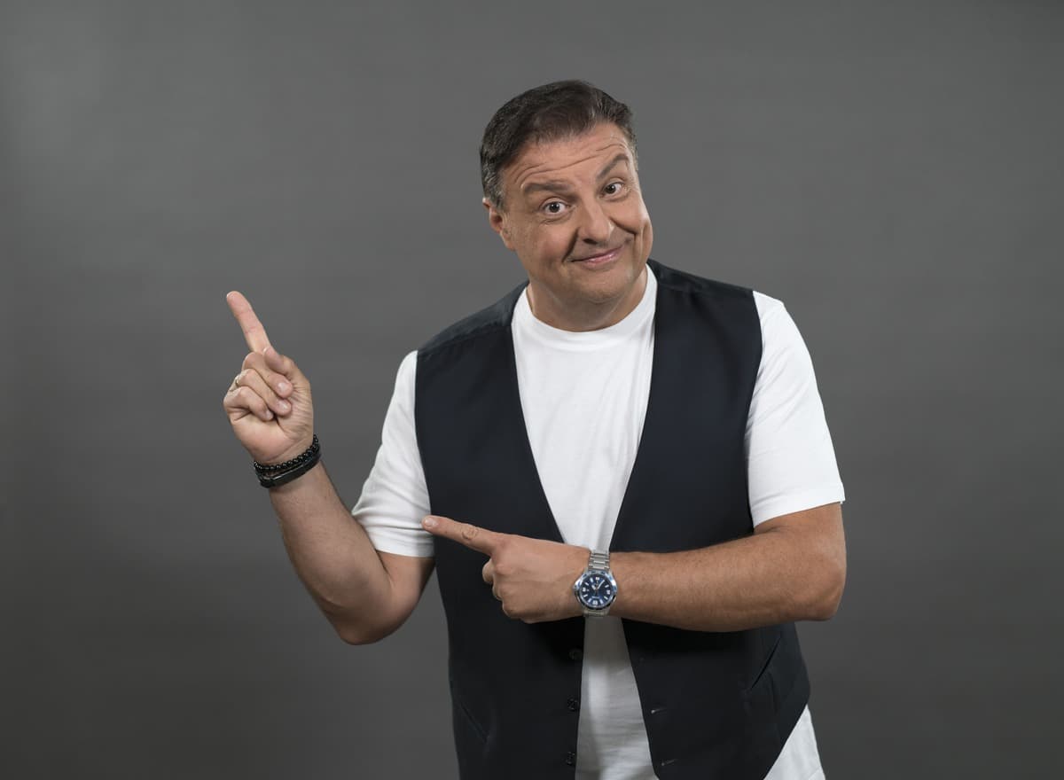 Claudio Lauretta chiude la quinta edizione di Sportivamente con lo spettacolo “Imitamorfosi”