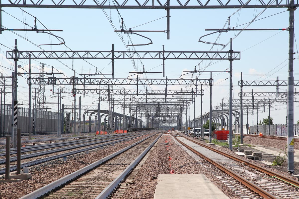 Treni bloccati sulla Torino-Milano per maltempo, Rossi (Pd): "Abbandonati a Settimo per 3 ore. Gestione indegna"