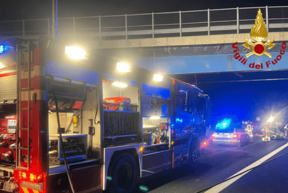 Identificato il pedone dilaniato sul tratto astigiano dell'A21, è un 30enne di Carmagnola