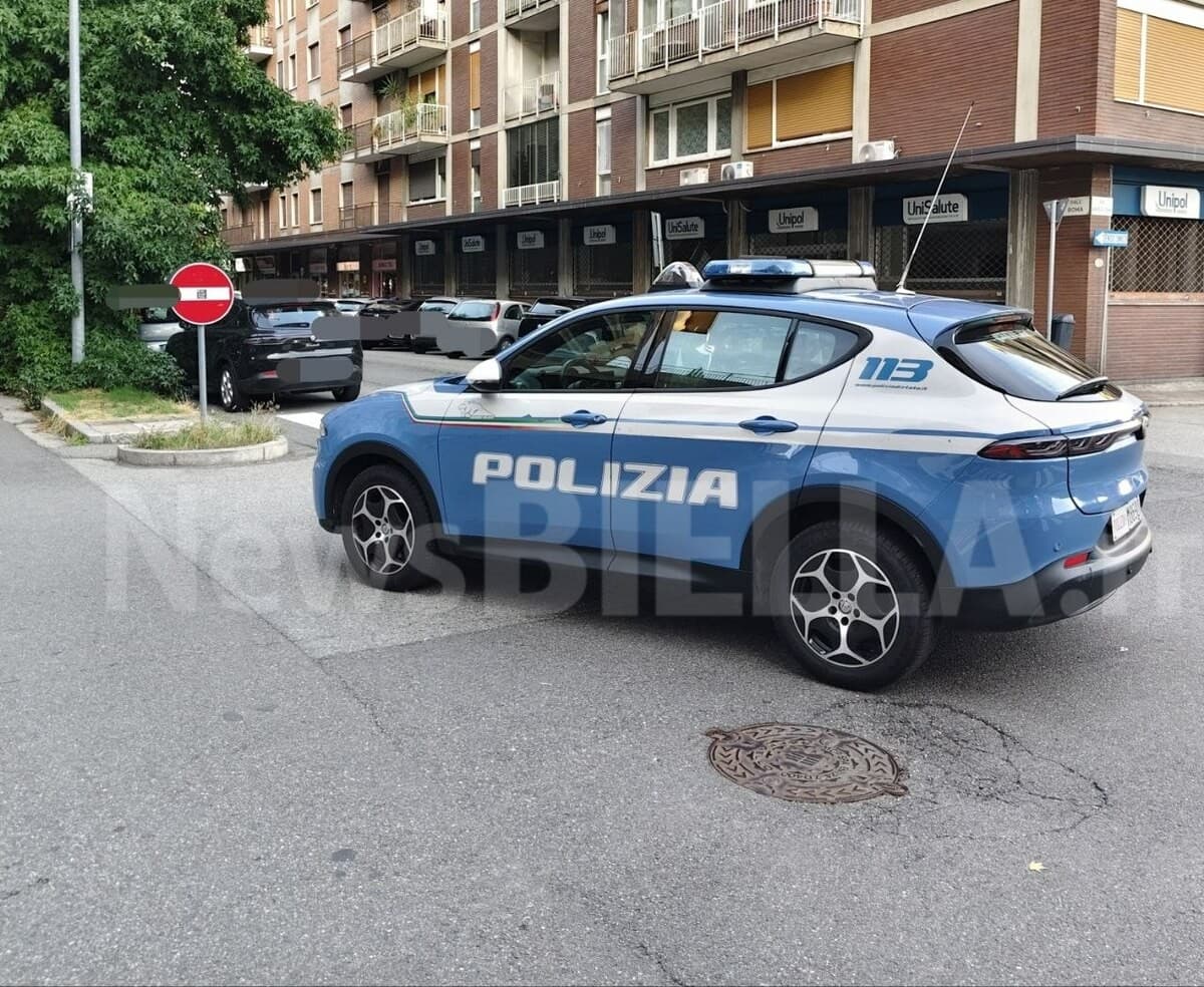 Scontro auto-moto a Biella, un uomo in codice giallo al Pronto Soccorso FOTO