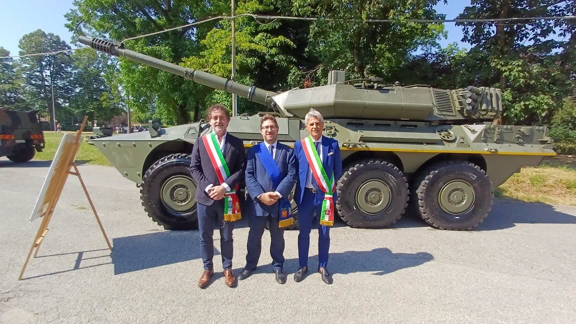 Memoria, servizio e appartenenza alla “Babini”: a Novara la Grande Adunata dei Corazzati