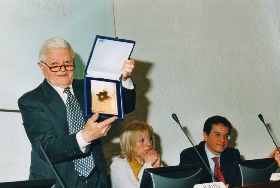Torino piange Mario Matta, il mobiliere che arredò gli interni di migliaia di case 