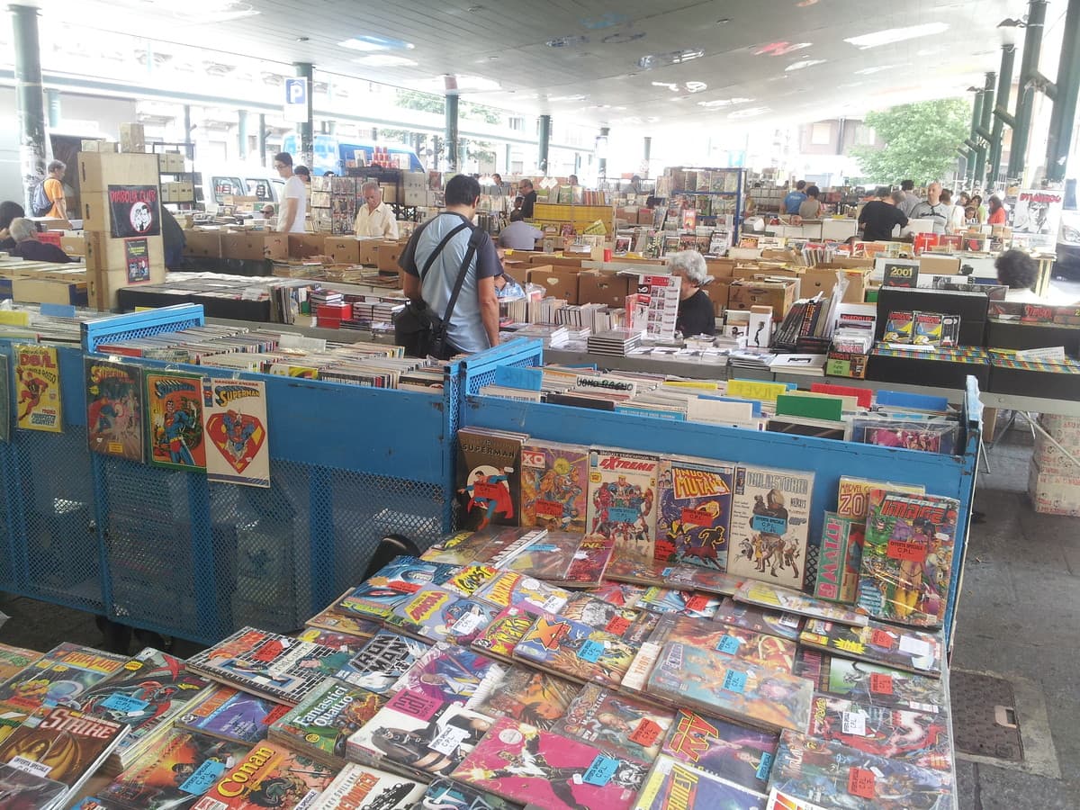 Dischi in vinile, fumetti e cultura pop: il Comune cerca chi organizzerà il nuovo mercato 