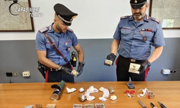 Torino, droga e munizioni nascoste in casa a Madonna di Campagna: arrestato 44enne