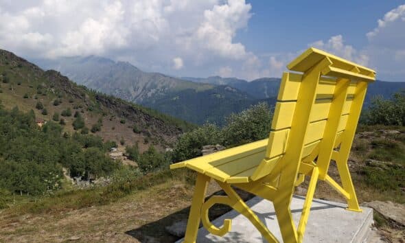 Una Panchina Gigante all’Alpe Colombino: Giaveno entra nel circuito internazionale delle Big Bench