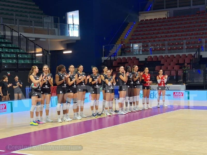 Volley sotto il Mucrone, al via il primo atto: la pallavolo femminile è la star principale al Biella Forum FOTO e VIDEO