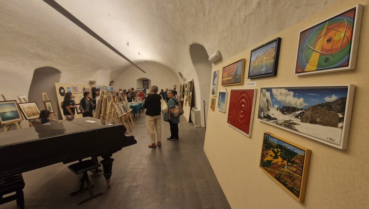 Saliceto: grande successo per la mostra di pittura, fotografia e arti varie al Castello dei marchesi del Carretto