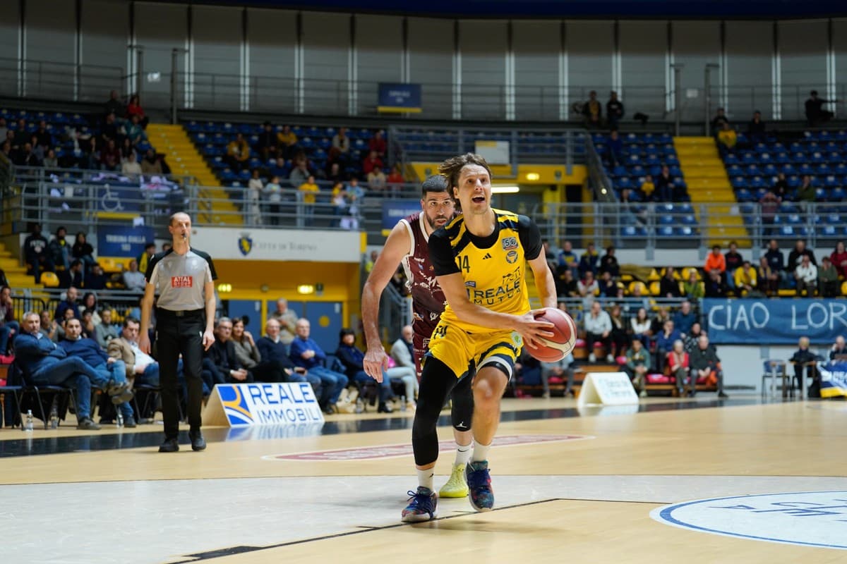 Basket Torino, cambio di proprietà: il 100% delle quote passa a Bruno Palombella