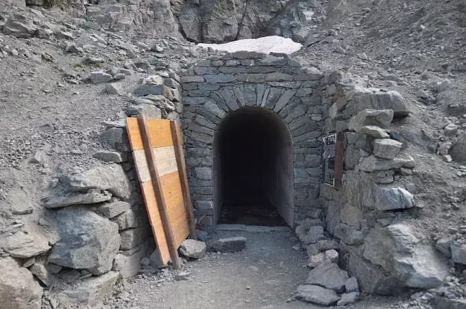Riaperto il Buco di Viso, torna accessibile lo storico traforo tra Italia e Francia