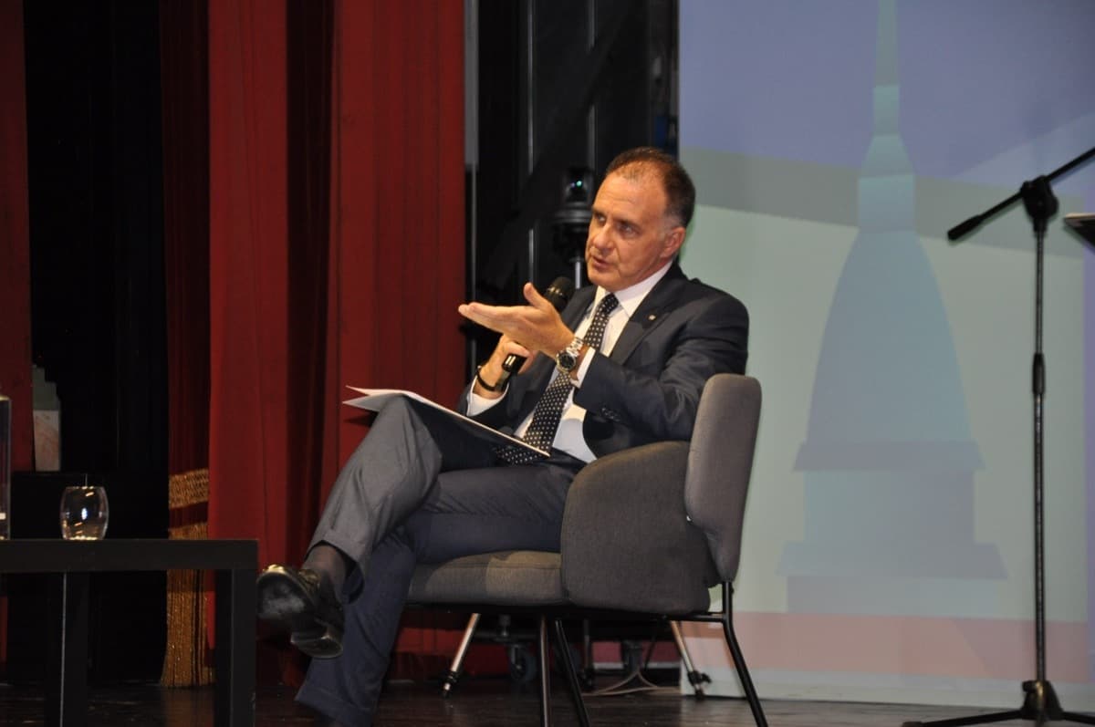 Confindustria Cuneo e Piemonte riunite ad Alba. Orsini: "Inconcepibili le dichiarazioni di Trump, nel mondo c’è già abbastanza disordine" [FOTO]