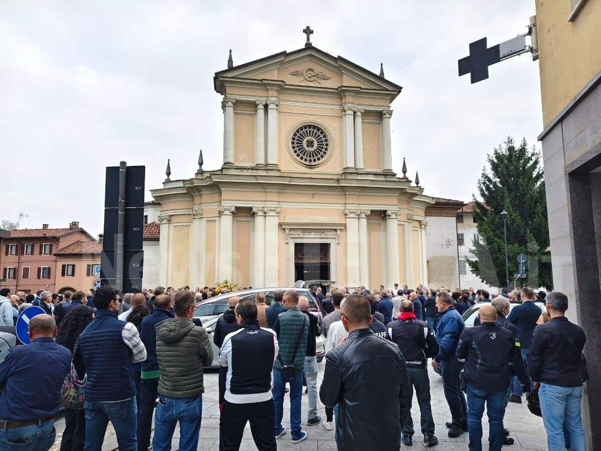 A Occhieppo Superiore l’ultimo addio a Denis Trabbia