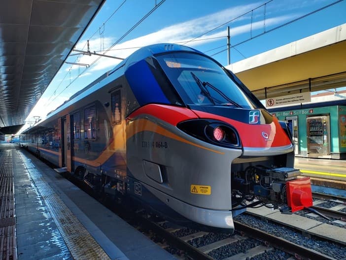 Aggressione al capotreno sul Cuneo-Ventimiglia: in aula due testimoni, ma le versioni non coincidono