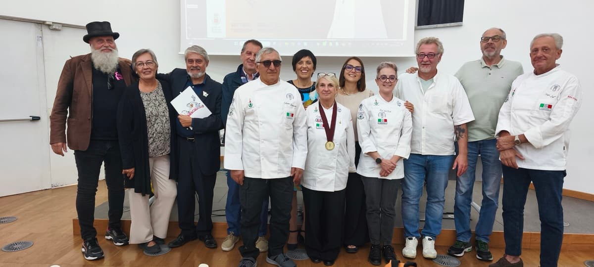  Torna a Settimo Torinese il concorso che ribalta le regole dell'arte con ironia [VIDEO]