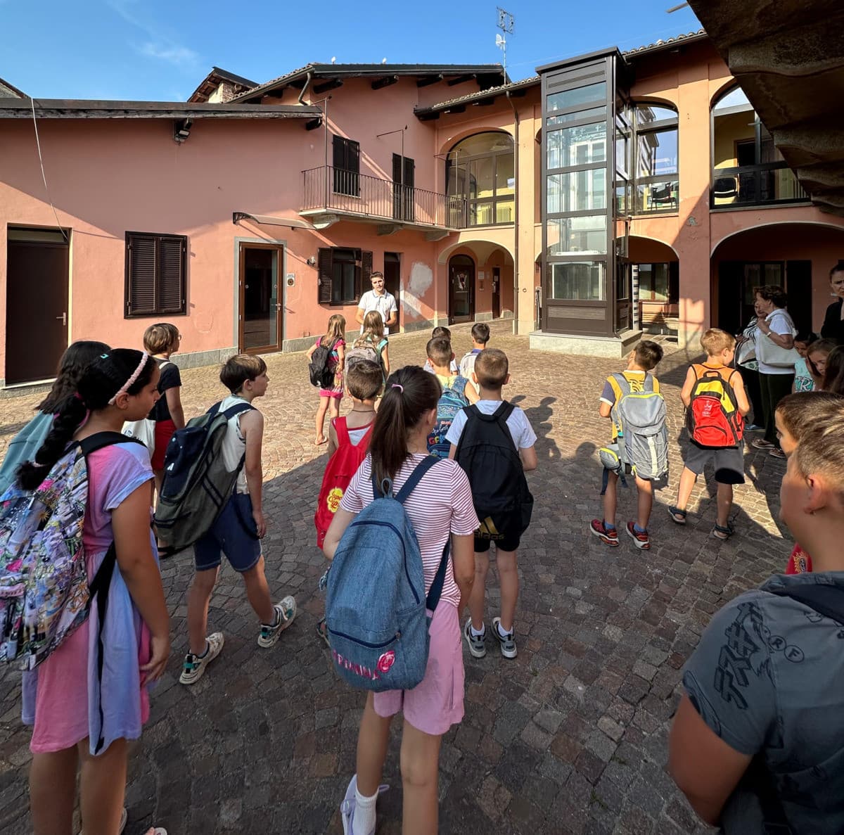 Due settimane di scuola estiva a Tarantasca: esperienze, laboratori e comunità per i bambini della primaria [FOTO]