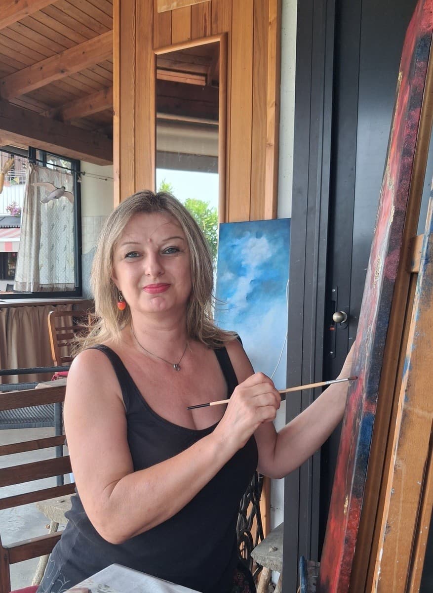 Bra, "Scorci di luce": la pittura di Antonella Tavella in mostra alla galleria Brarte