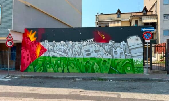 Nichelino risponde ai vandali: ripristinato il murale per Gaza, in strada cittadini e istituzioni