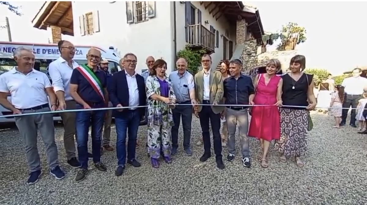 Vent’anni di solidarietà: "Voglia di Crescere Odv" festeggia il compleanno donando un’ambulanza neonatale all’Ospedale di Cuneo