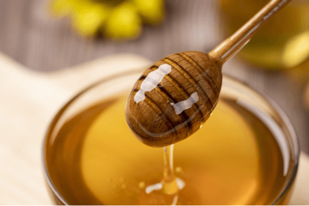 Montezemolo celebra il suo oro dolce: il 4 e 5 luglio torna la 35ª Fiera Regionale del Miele