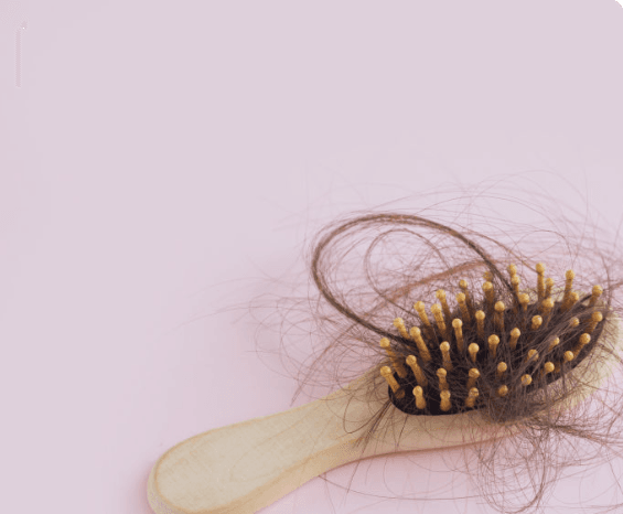 Caduta stagionale o qualcosa di più? Capire i segnali che arrivano dai capelli