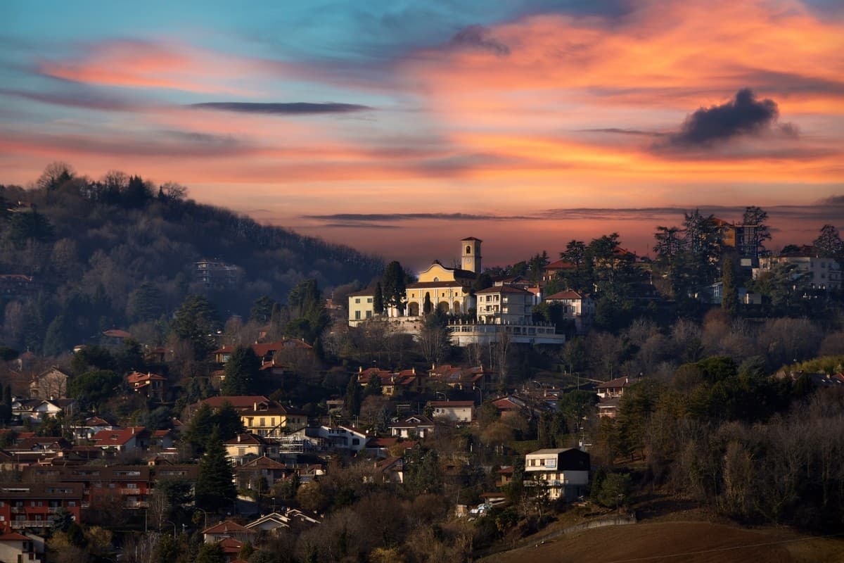 "Raccontaci PINO attraverso il tempo e le stagioni": torna il contest fotografico per il Calendario 2027