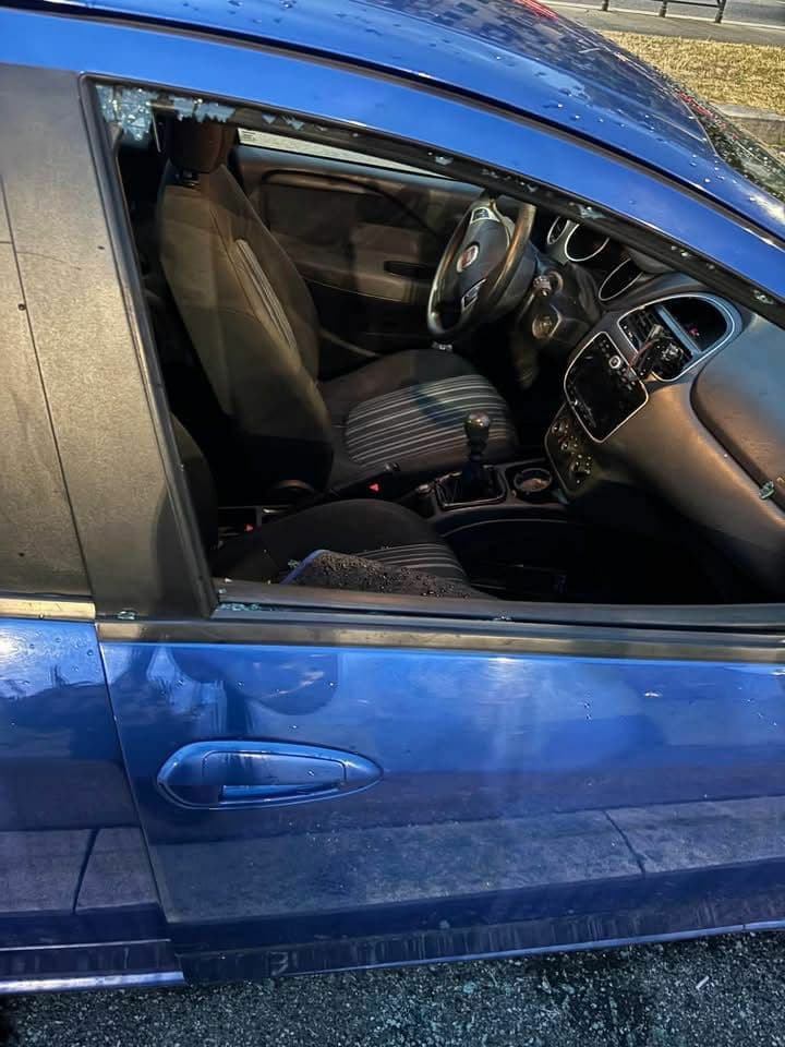 Corso Principe, spaccano i vetri delle auto e rubano all'interno delle auto