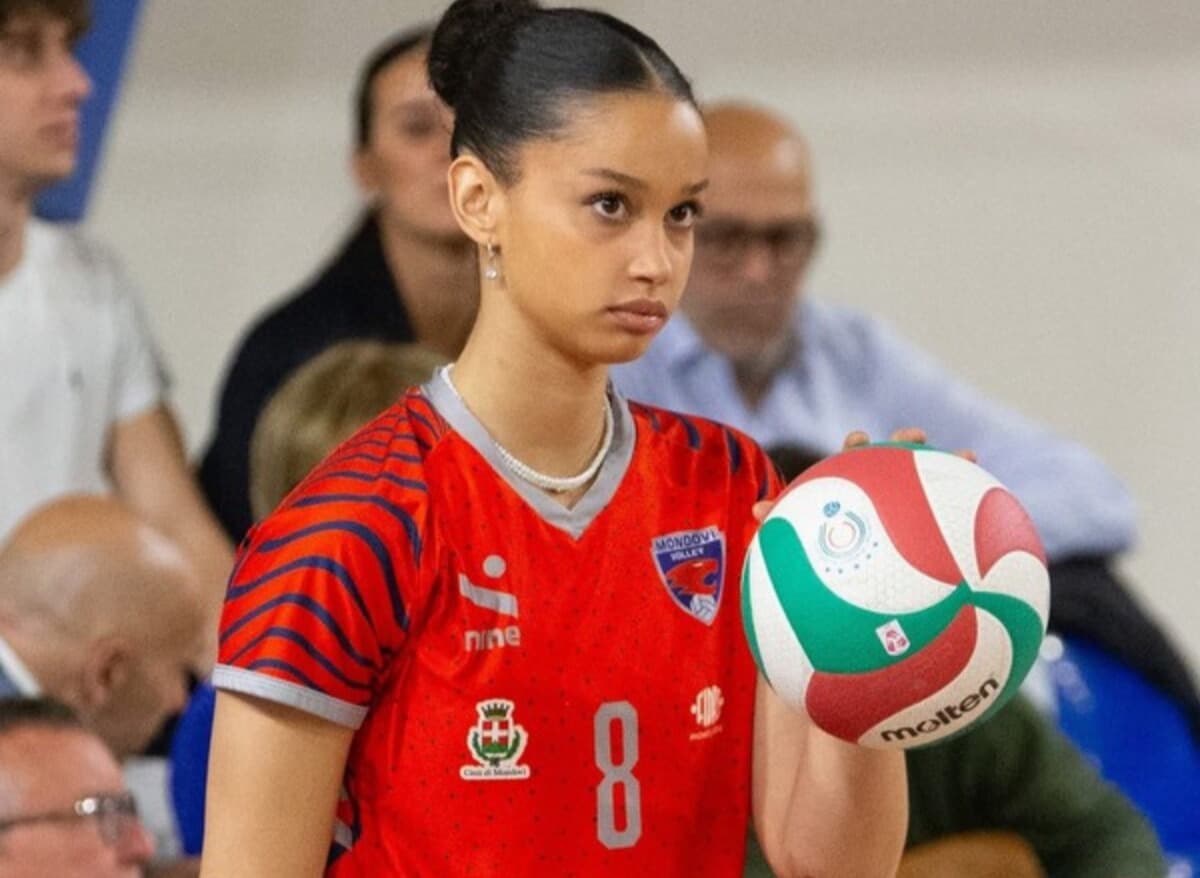 VOLLEY FEMMINILE / Mondovì, ufficiale la conferma di Anna Sclavo