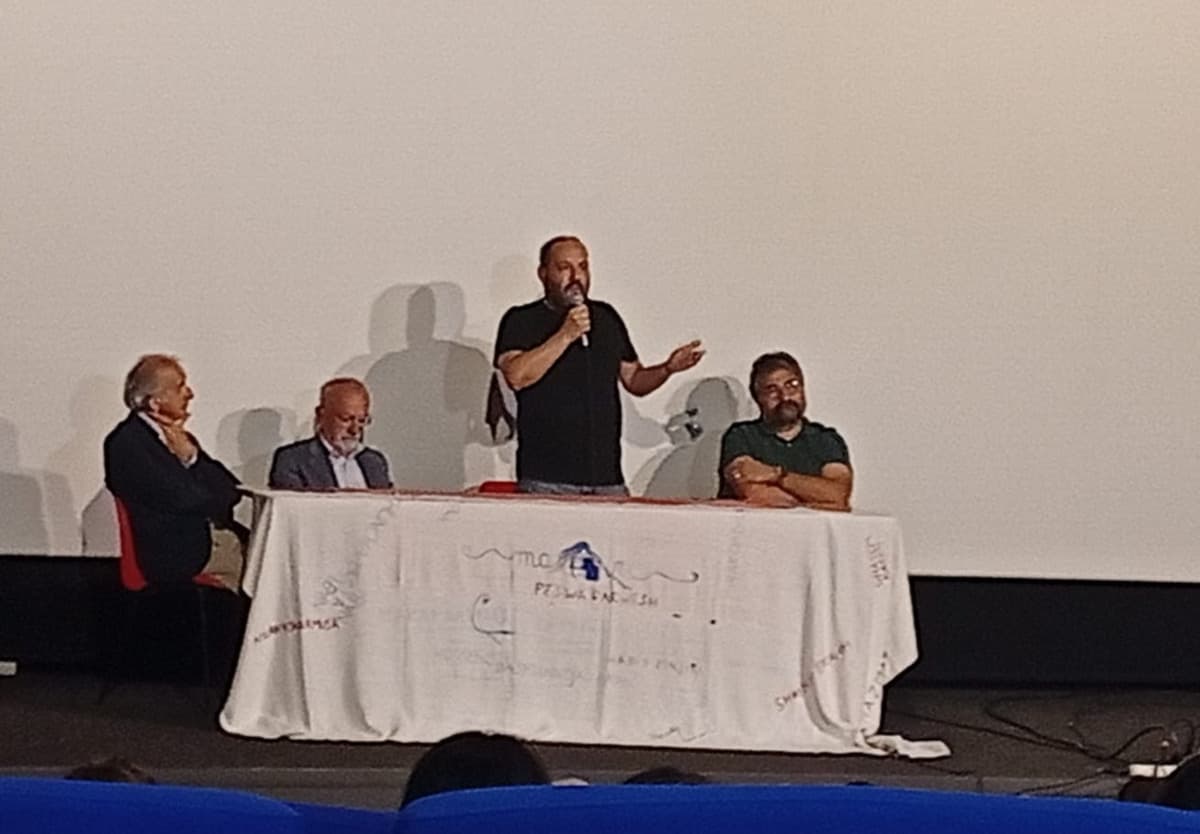 Alunni delle quinte del Denina Pellico Rivoira alla proiezione del docufilm Cutro, 94 … and more