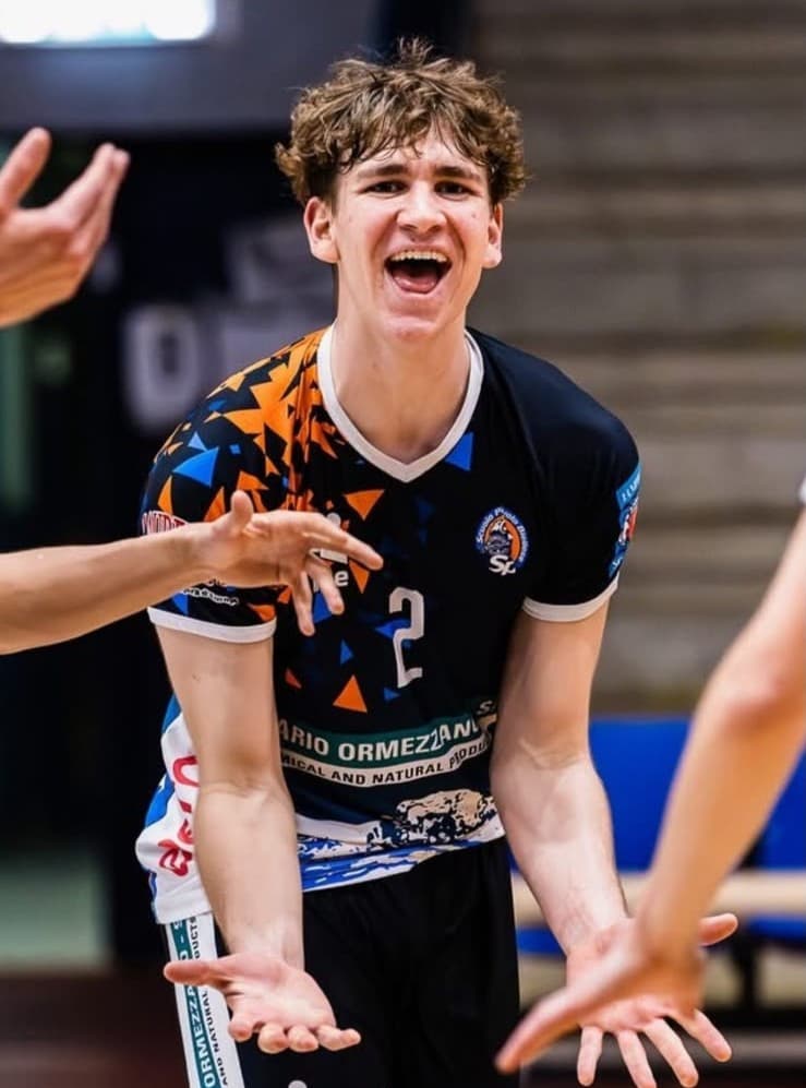 Scuola Pallavolo Biellese, Matteo Berteletti è ancora arancioblù