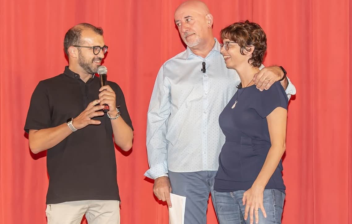 L’amore senza limiti di due genitori: Nives rivive nella solidarietà 