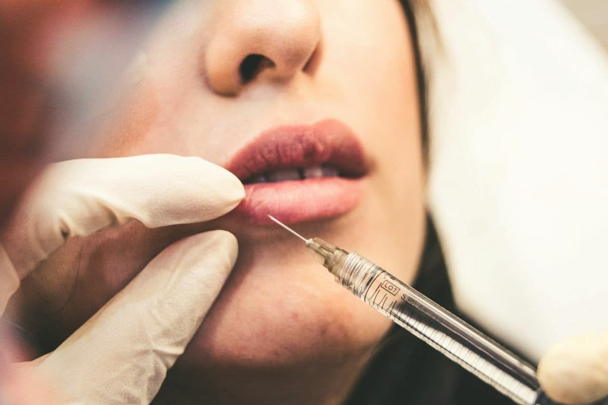 Estetica dello sguardo e terzo superiore del volto: come cancellare i segni di stanchezza senza alterare i lineamenti