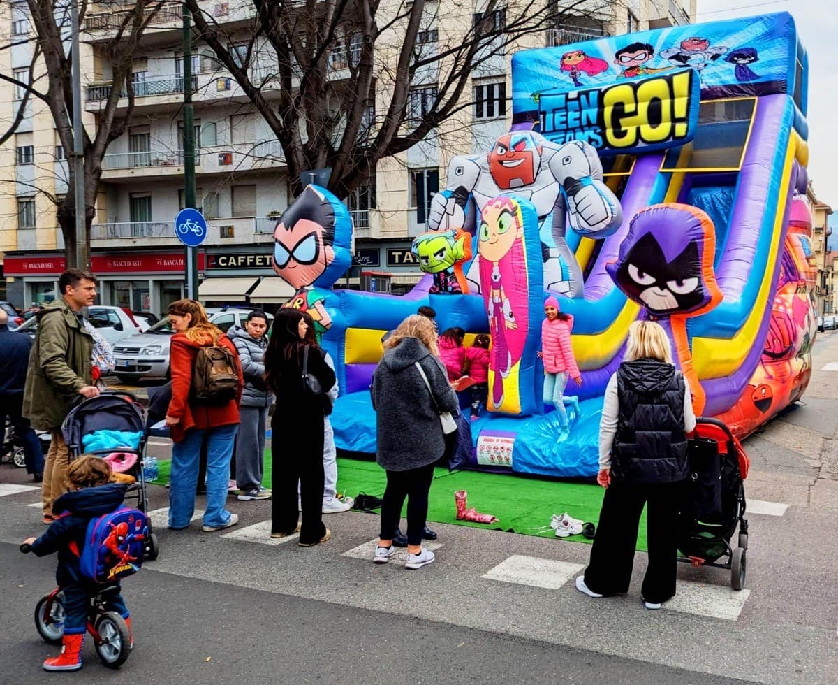 Negozi aperti e strada pedonale, torna la festa di via Nizza