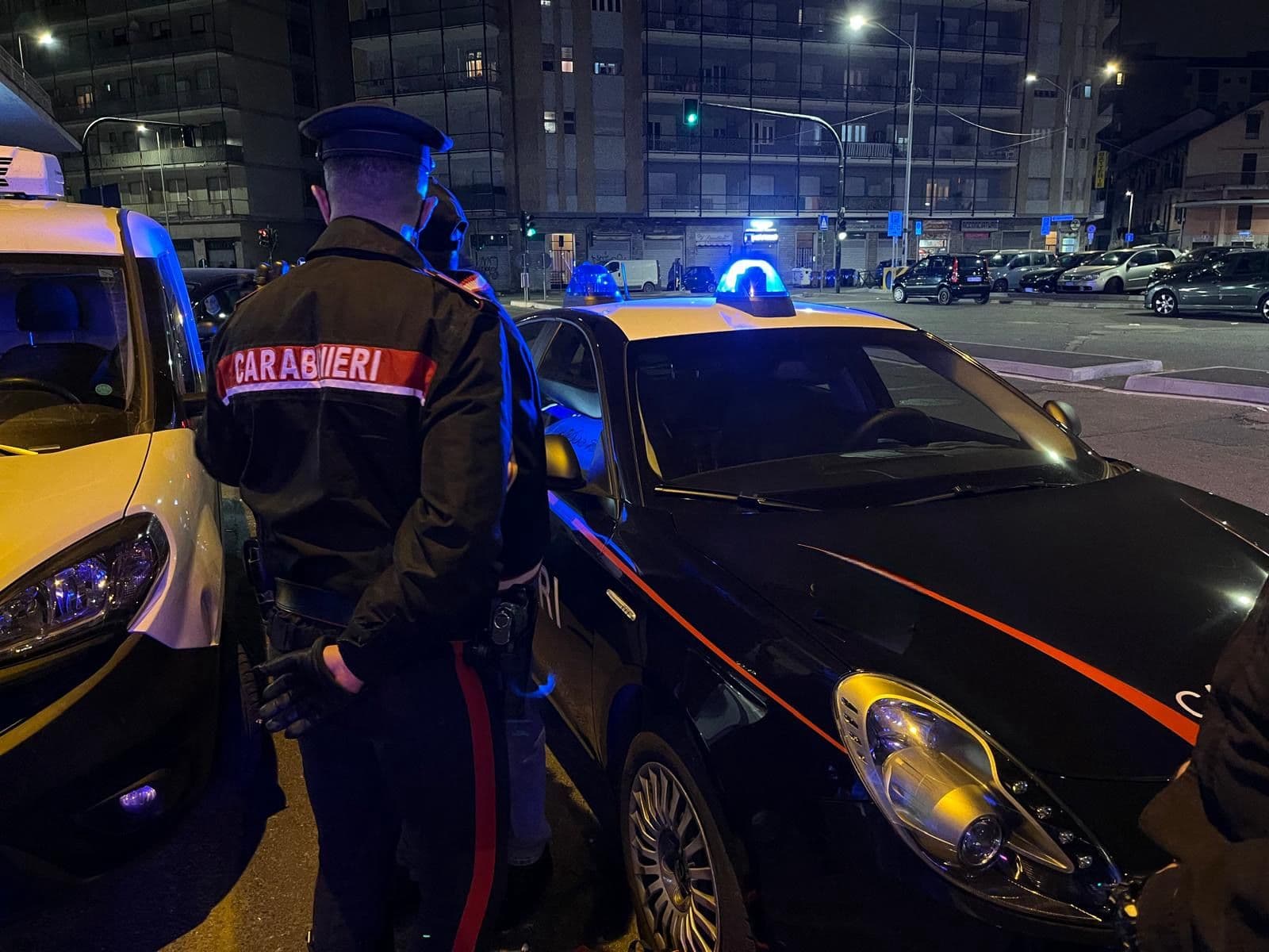 Dalla tentata estorsione, all'aggressione della ex compagna e di un passante: 7 arresti tra Aurora e Barriera