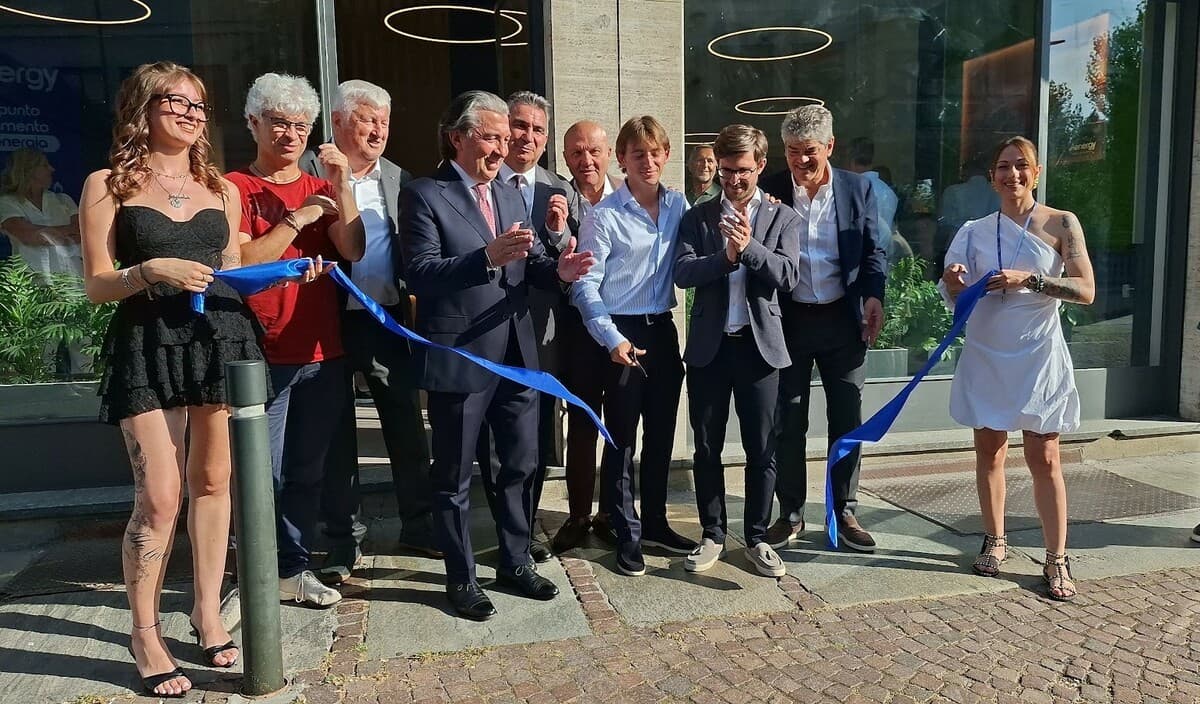 AEnergy ha inaugurato il nuovo sportello albese dell’energia [FOTO E VIDEO]