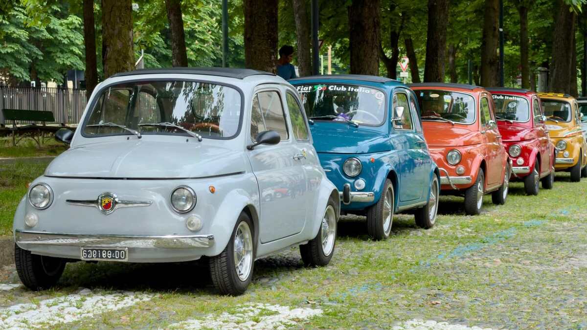 Il Comune ferma (per ora) i motori a Quelli del Toret e l'opposizione insorge [FOTO]
