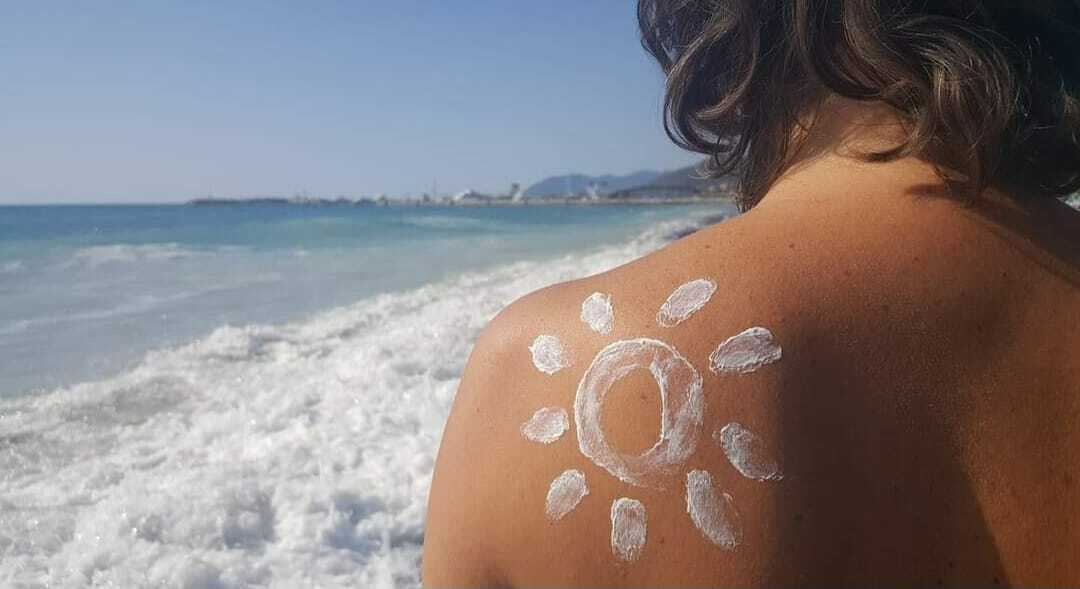 Un tuffo in mare per dare il benvenuto a luglio, il mese di Giulio Cesare