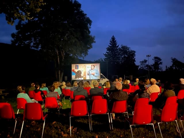 “Cinema all’Arena” nel centro storico di Alba: i film più amati, sotto le stelle 