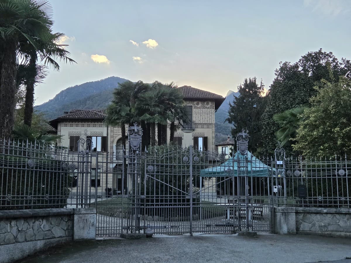 A Cumiana il gruppo Fai di Pinerolo apre le porte di Villa Camusso