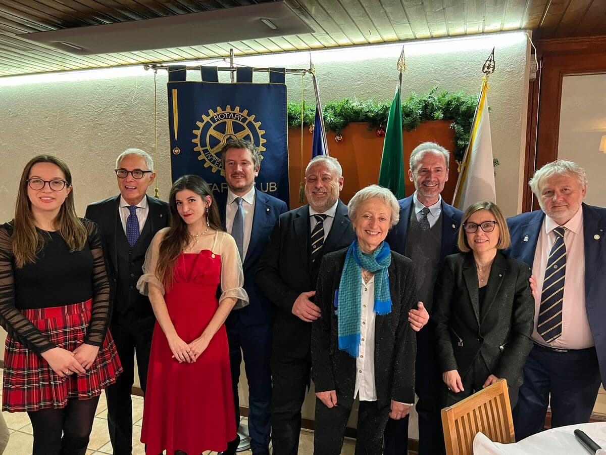 Rotary Club Alba: raccolti fondi per l'Istituto di Candiolo e ingresso di una nuova socia