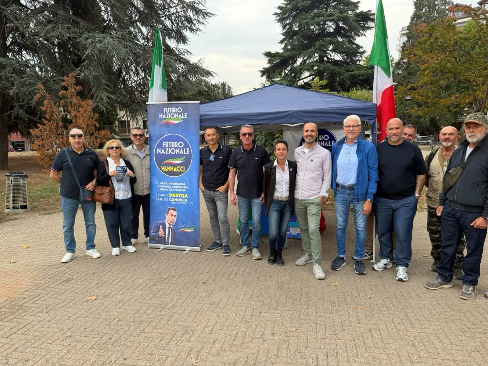 I vannacciani fanno il loro esordio in piazza Facta a Pinerolo
