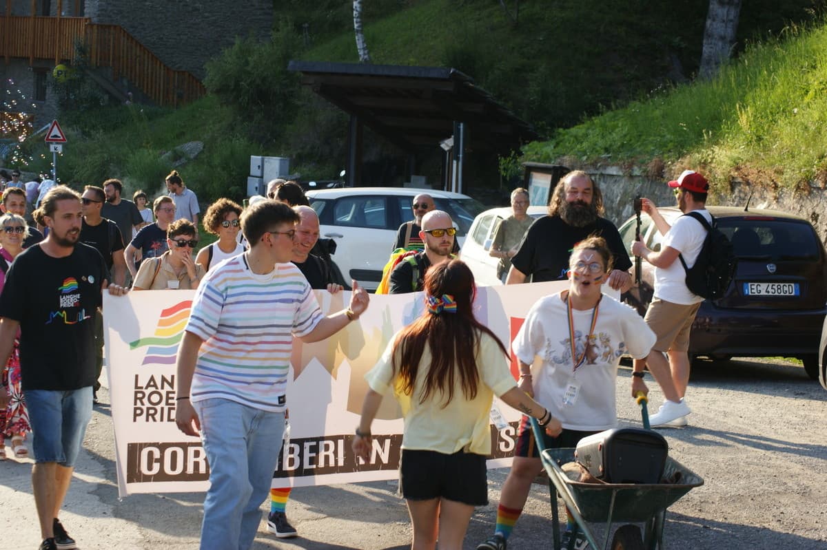 "Scalare una montagna di pregiudizi": a Ostana il 4 luglio torna il Monviso Pride