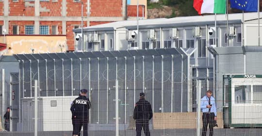 Riconoscimento europeo per l'inchiesta sui centri in Albania