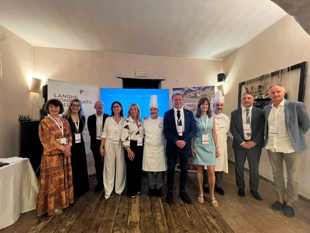 Il turismo cuneese sbarca in Sardegna: a Cagliari si promuove il volo diretto per Levaldigi
