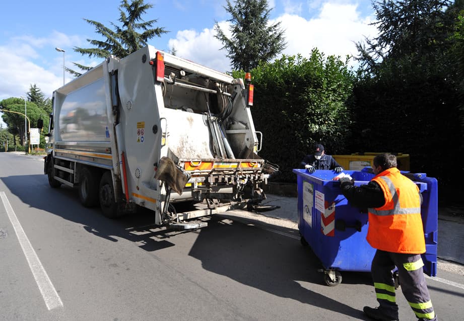 Da Sant’Agabio richieste al Comune per migliorare pulizia e raccolta dei rifiuti